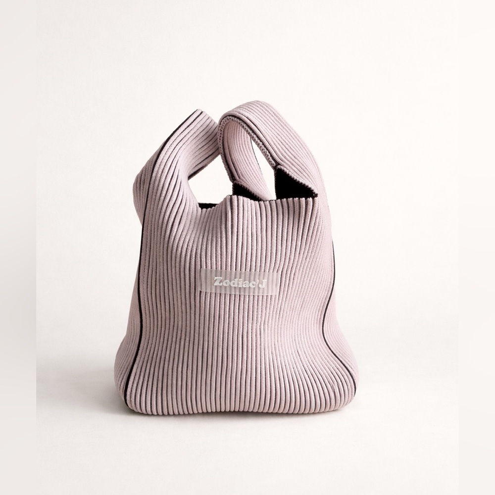 ZODIAC'J - Soft sculptural tote